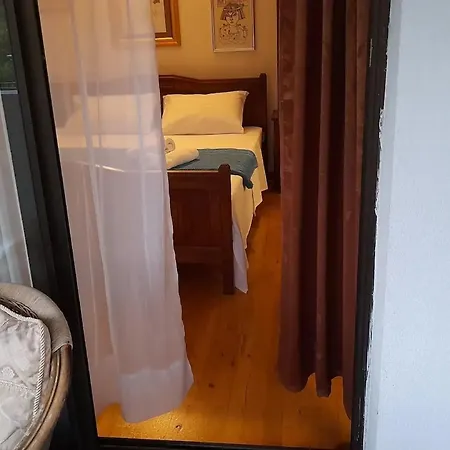 Apartment Dina - Spacious With Balcony *