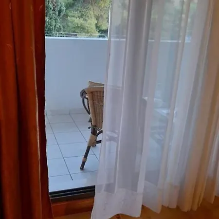 Apartment Dina - Spacious With Balcony *