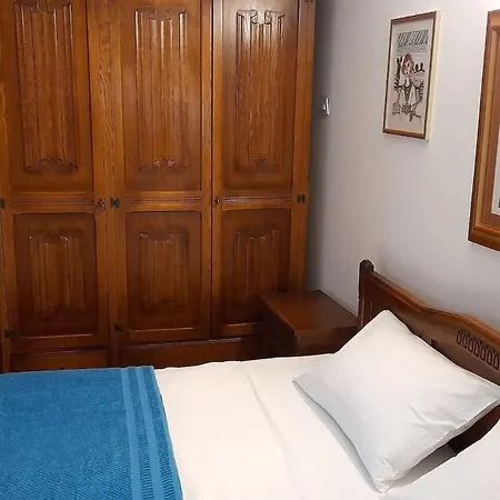 Apartment Dina - Spacious With Balcony